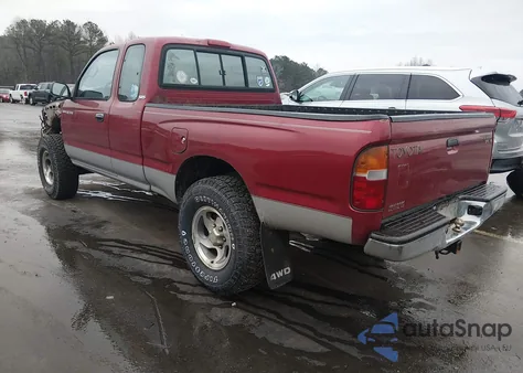 1998 Toyota Tacoma Base V6 z USA, uszkodzony, nr VIN 4TAWN72N8WZ051355